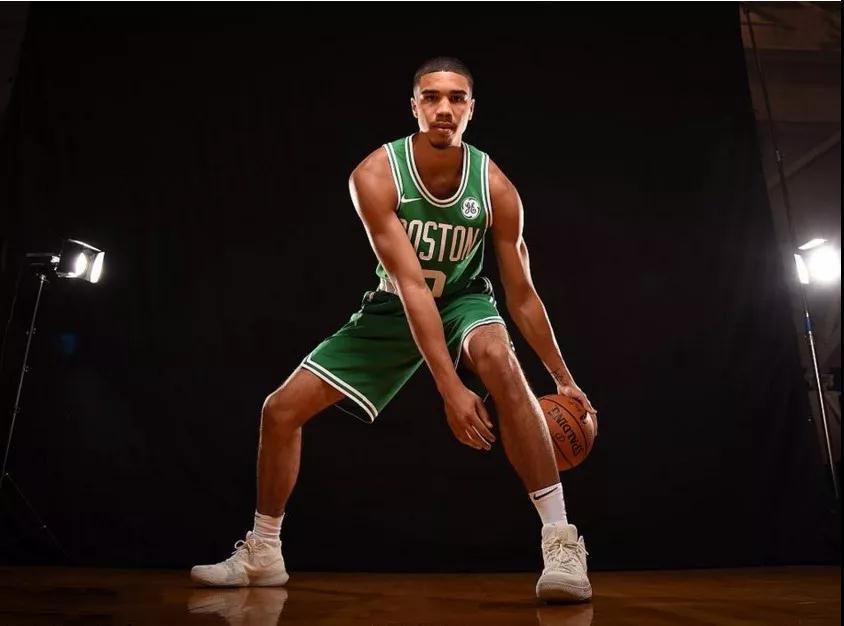 脚下的每一 脚下的每一